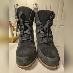 Ugg Kriston Waterproof Bootie Size 9